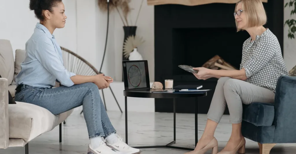découvrez les techniques de l'hypnose conversationnelle pour influencer subtilement et améliorer la communication au quotidien.