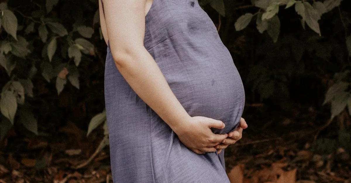 tout ce qu'il faut savoir sur la grossesse : conseils, symptômes, développement du bébé et bien-être de la future maman.
